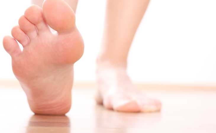 Как предотвратить потливость ног